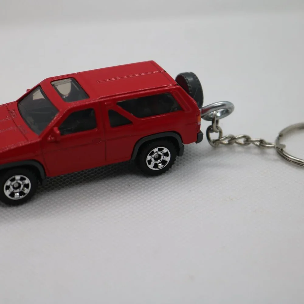 Matchbox 1985 Nissan red Pathfinder custom keychain